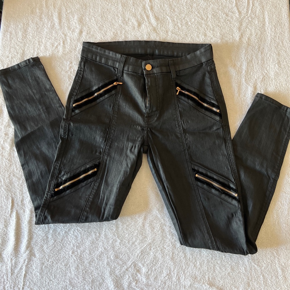 7 for all mankind jeans size 28!